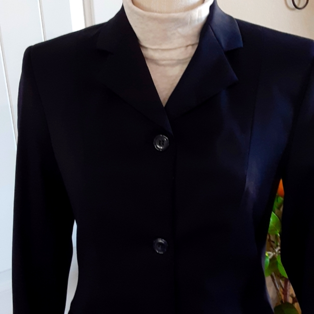 DEVON-AIRE FINE RIDING ATTIRE Nvy Wool Blend Riding Jacket Size 08R
